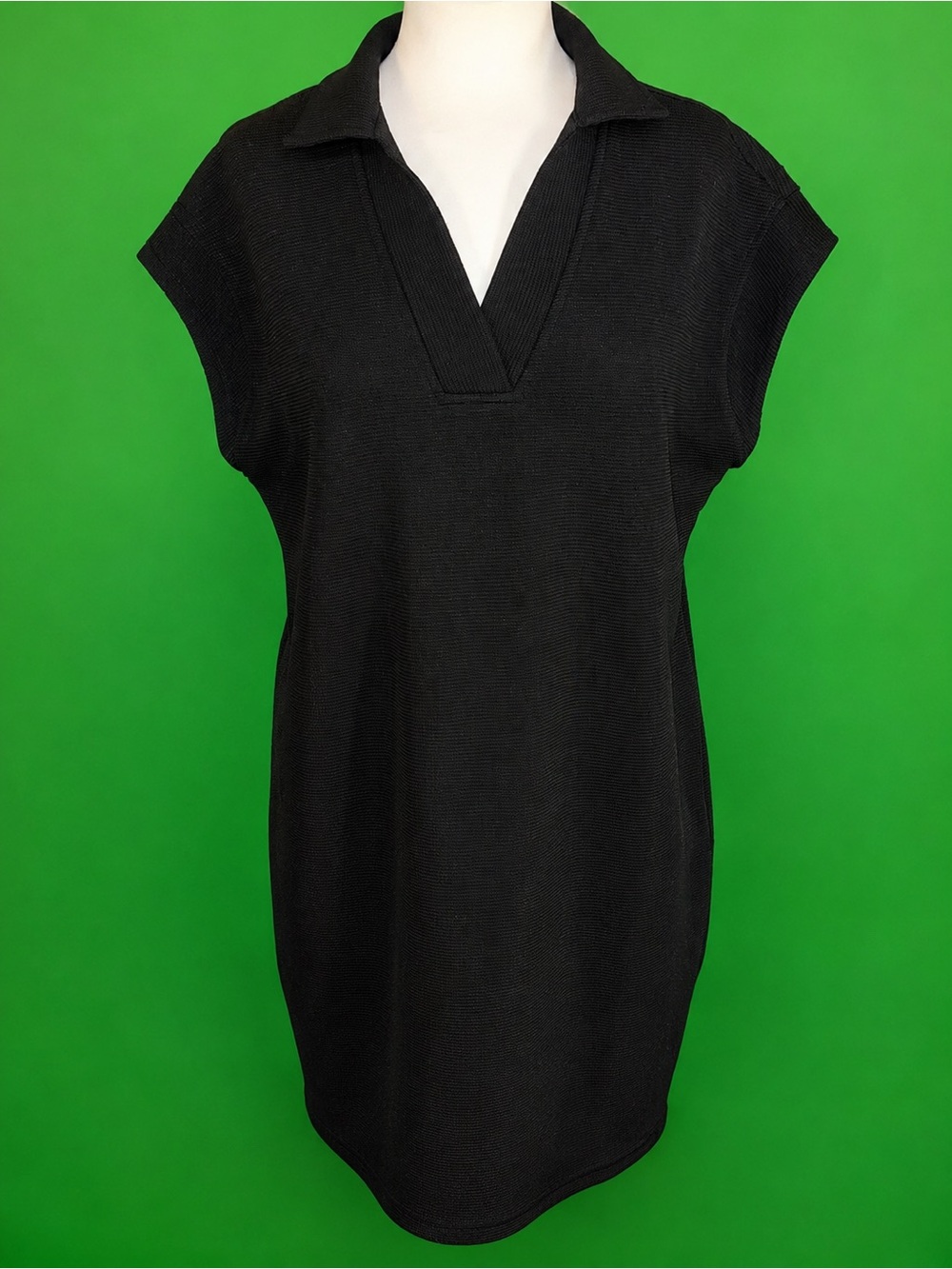 Fashion Black Ribbed Collared Tunic Dress Size Large With Pockets
